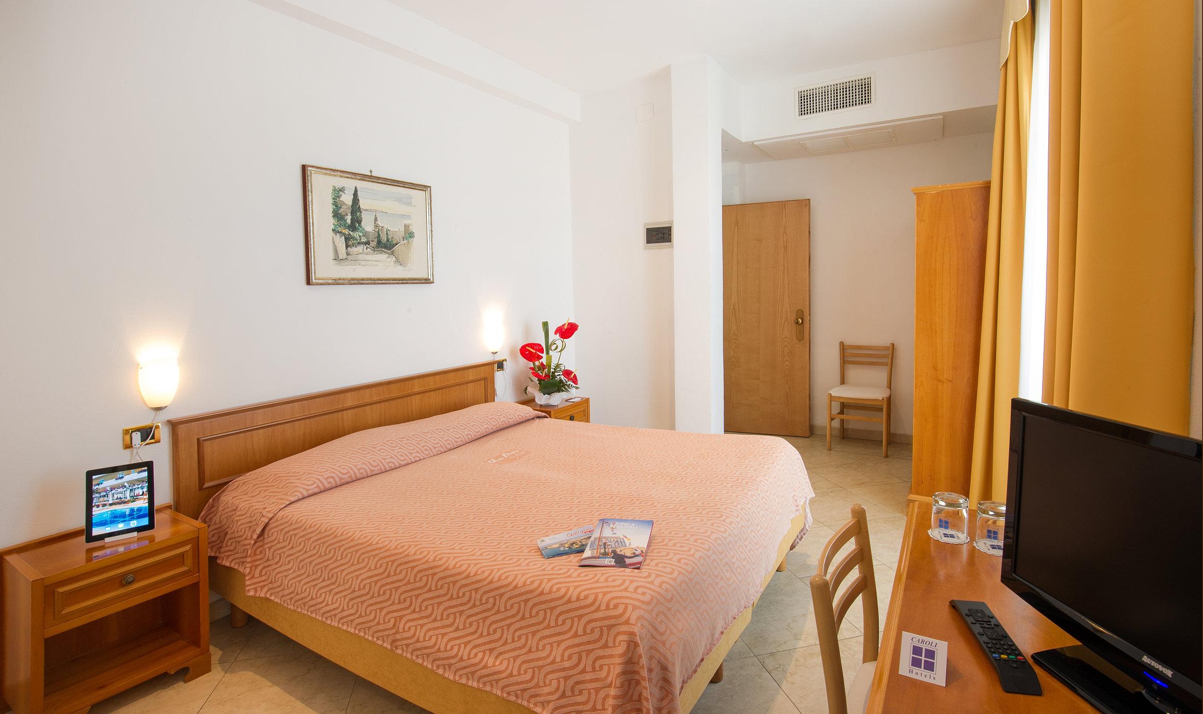 Hotel Joli Park - Caroli 3*