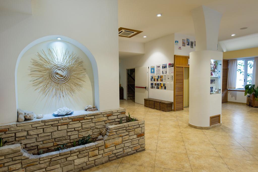 Hotel Joli Park - Caroli